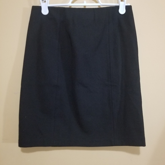 Aritzia Talula Mitford Skirt - Picture 2 of 4